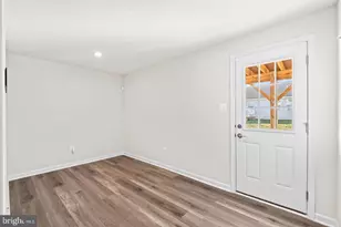 18256 Capital Ct, Ruther Glen, VA 22546 - Photo 8