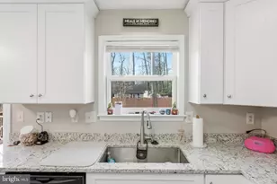 219 Hollyside Dr, Ruther Glen, VA 22546 - Photo 14