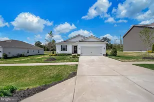 16032 Grant Ct, Bowling Green, VA 22427 - Photo 4