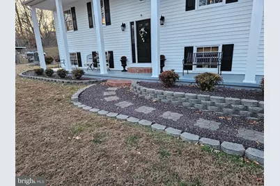 14464 Lipscomb Hill Lane, Milford, VA 22514 - Photo 2