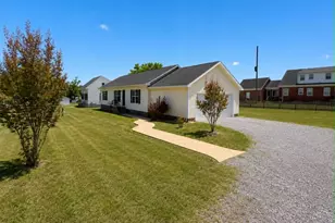 118 Gill St, Bowling Green, VA 22427 - Photo 4