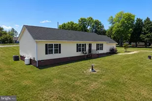 118 Gill St, Bowling Green, VA 22427 - Photo 30