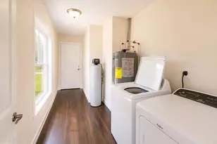 118 Gill St, Bowling Green, VA 22427 - Photo 16
