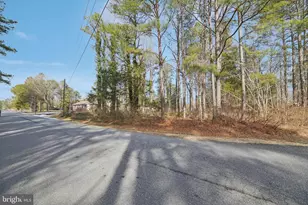 736 Annapolis Dr, Ruther Glen, VA 22546 - Photo 6