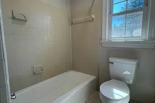 216 W Broaddus Ave, Bowling Green, VA 22427 - Photo 14