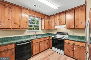 12490 US Route 1 Hwy, Woodford, VA 22580 - Photo 4