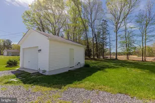 7096 Ladysmith Rd, Ruther Glen, VA 22546 - Photo 14
