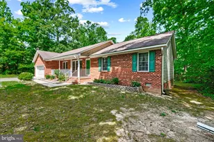 18084 Harding Dr, Bowling Green, VA 22427 - Photo 4