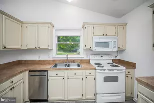 68 Albertson Ct, Ruther Glen, VA 22546 - Photo 8