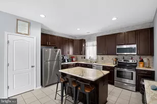 17266 Day Lily Dr, Ruther Glen, VA 22546 - Photo 6
