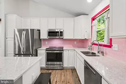 219 Sea Cliff Drive, Ruther Glen, VA 22546 - Photo 8