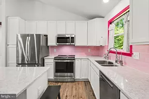 219 Sea Cliff Dr, Ruther Glen, VA 22546 - Photo 8