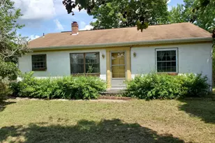 24323 Bagby Rd, Bowling Green, VA 22427 - Photo 2