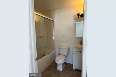 121 E Broaddus Avenue #3, Bowling Green, VA 22427 - Photo 6