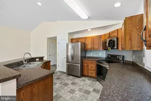 686 Lake Caroline Dr, Ruther Glen, VA 22546 - Photo 8
