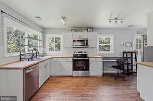 9301 Ladysmith Rd, Ruther Glen, VA 22546 - Photo 12