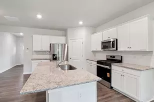 6176 Discovering Ridge Dr, Ruther Glen, VA 22546 - Photo 2