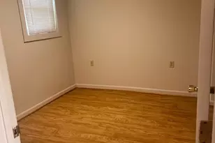 123 E Broaddus Ave, Bowling Green, VA 22427 - Photo 4
