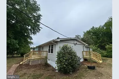 726 Courthouse Drive, Saluda, VA 23149 - Photo 4