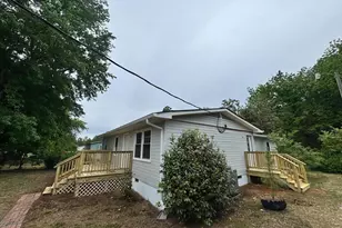 726 Courthouse Dr, Saluda, VA 23149 - Photo 4