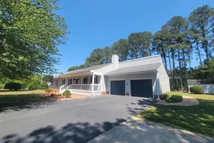 98 Mallard Dr, Hardyville, VA 23070 - Photo 2