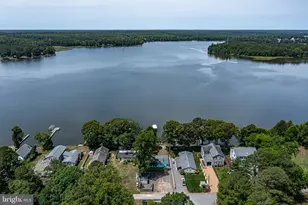 1131 Point Anne Dr, Hartfield, VA 23071 - Photo 14