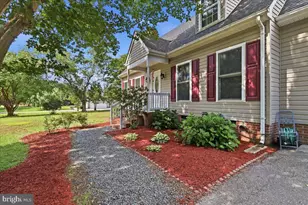 230 Chick Cove Dr, Hardyville, VA 23070 - Photo 2