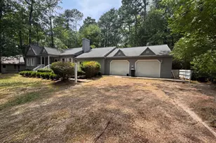 27 Sandy Bottom Dr, Deltaville, VA 23043 - Photo 2