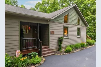 457 E Catoctin Drive, Roseland, VA 22967 - Photo 2