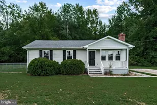 2010 Lake Rd, Lottsburg, VA 22511 - Photo 6