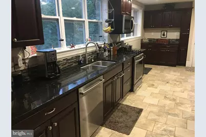 32 Clifton Avenue, Kilmarnock, VA 22482 - Photo 12