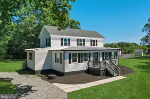2426 Hampton Hall Rd, Callao, VA 22435 - Photo 2