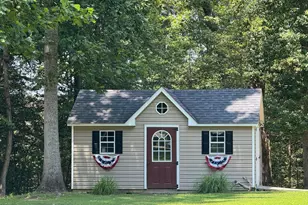 205 Trumps Ct, Reedville, VA 22539 - Photo 2