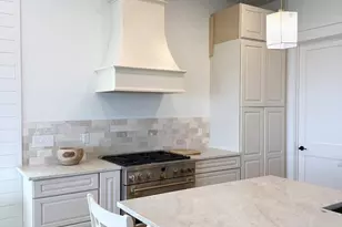107 Galway Bay Ln, Kilmarnock, VA 22482 - Photo 2