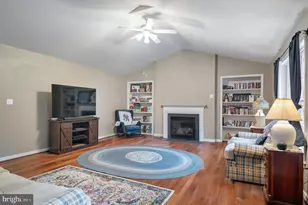 405 Harrison Cir, Locust Grove, VA 22508 - Photo 8