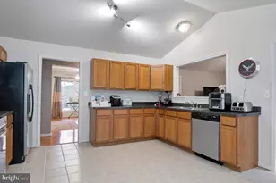 405 Harrison Cir, Locust Grove, VA 22508 - Photo 10