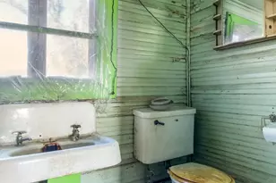 169 E Main St, Orange, VA 22960 - Photo 22