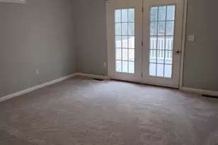 1027 Eastover Pkwy, Locust Grove, VA 22508 - Photo 12