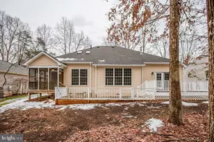 1027 Eastover Pkwy, Locust Grove, VA 22508 - Photo 2