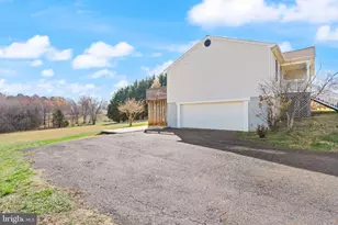 9315 Stonegate Ln, Rhoadesville, VA 22542 - Photo 4