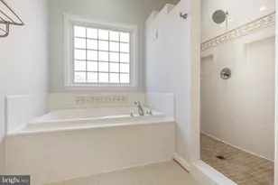 35291 Gosling Ln, Locust Grove, VA 22508 - Photo 18