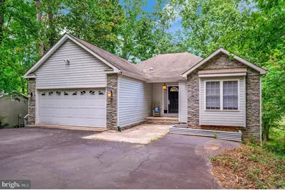 1115 Eastover Parkway, Locust Grove, VA 22508 - Photo 2