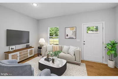 327 Yorktown Boulevard, Locust Grove, VA 22508 - Photo 2