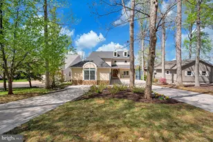 206 Madison Cir, Locust Grove, VA 22508 - Photo 2