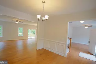 526 Monticello Cir, Locust Grove, VA 22508 - Photo 2