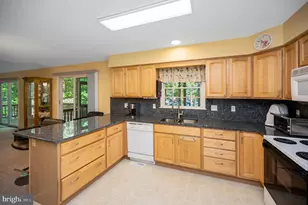 300 Edgehill Dr, Locust Grove, VA 22508 - Photo 38