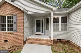 104 Federal Rd, Locust Grove, VA 22508 - Photo 2
