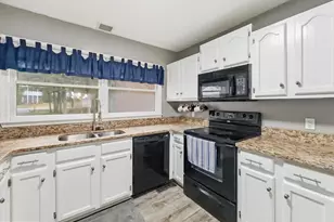 1353 Lakeview Pkwy, Locust Grove, VA 22508 - Photo 16