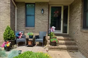 319 Birchside Circle E, Locust Grove, VA 22508 - Photo 2