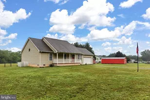 31185 Price Rd, Locust Grove, VA 22508 - Photo 2